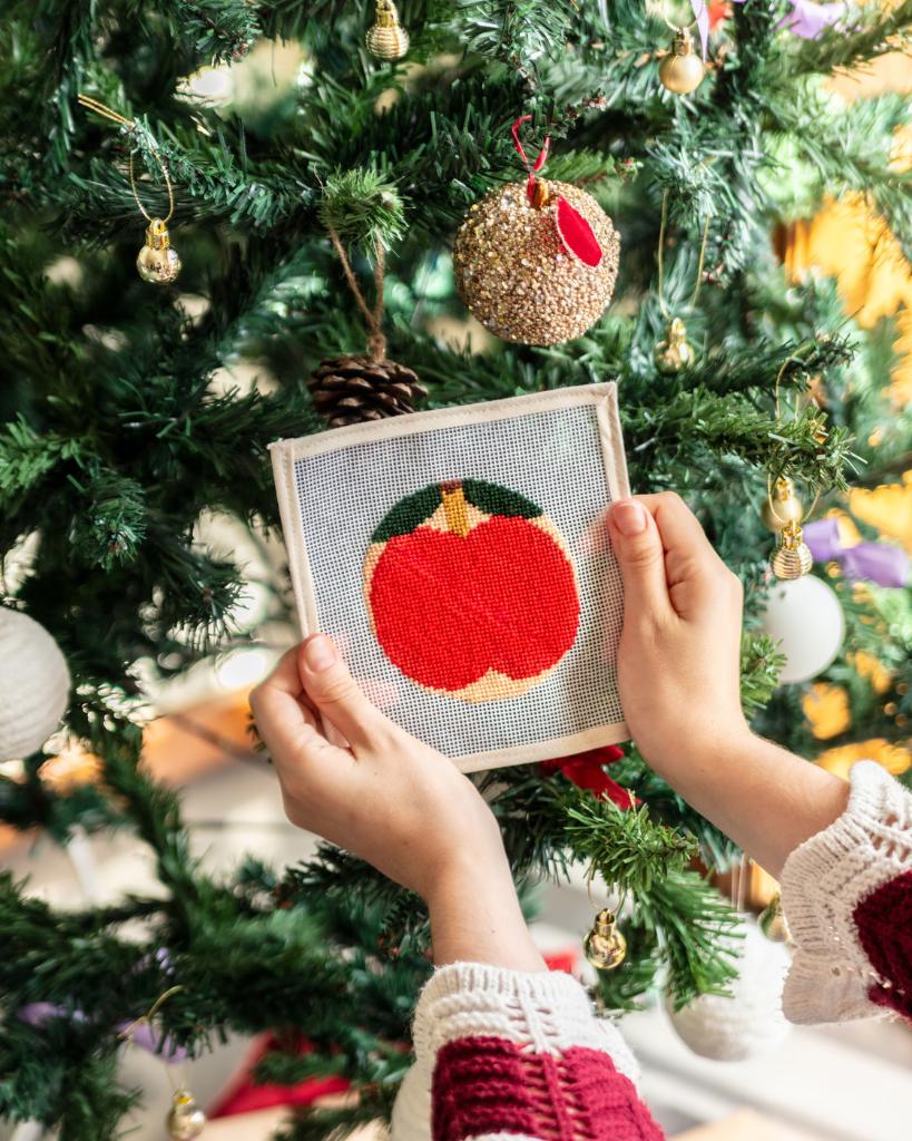 Omppu Needlepoint Beginner Ornament Kit by Unwind Studio