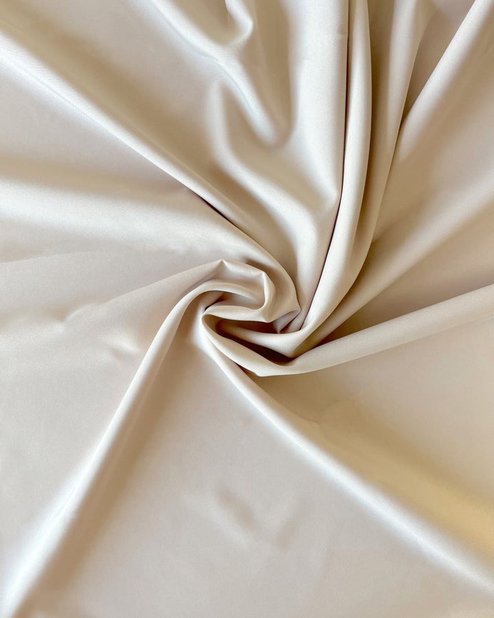 Fabric: Smooth Minimatt for Lining