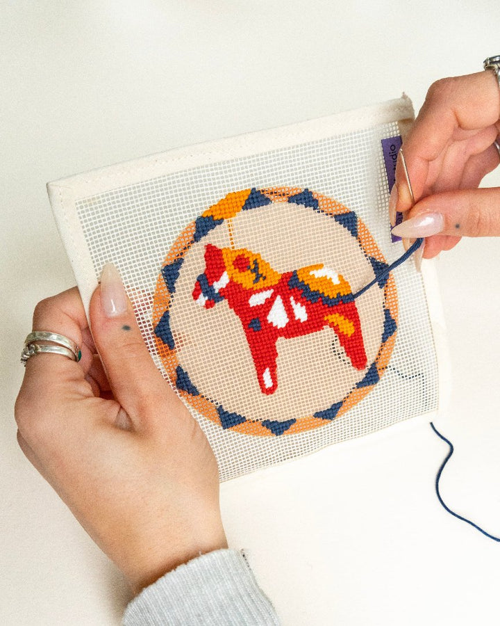 Dala Pferd Rot Gobelinstickerei Ornament set