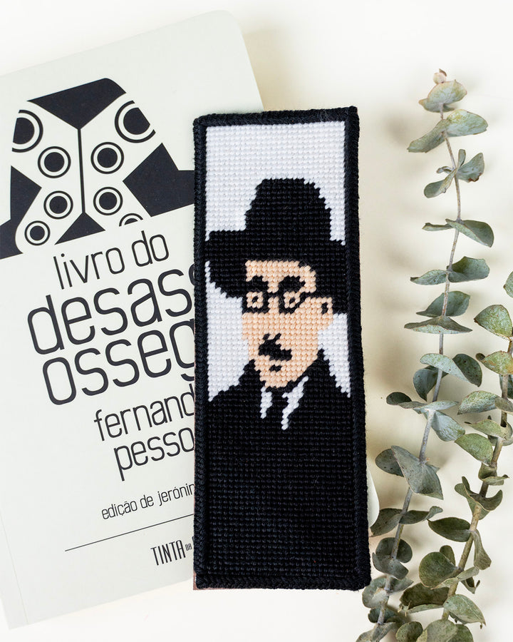Canevas de marque-page Fernando Pessoa