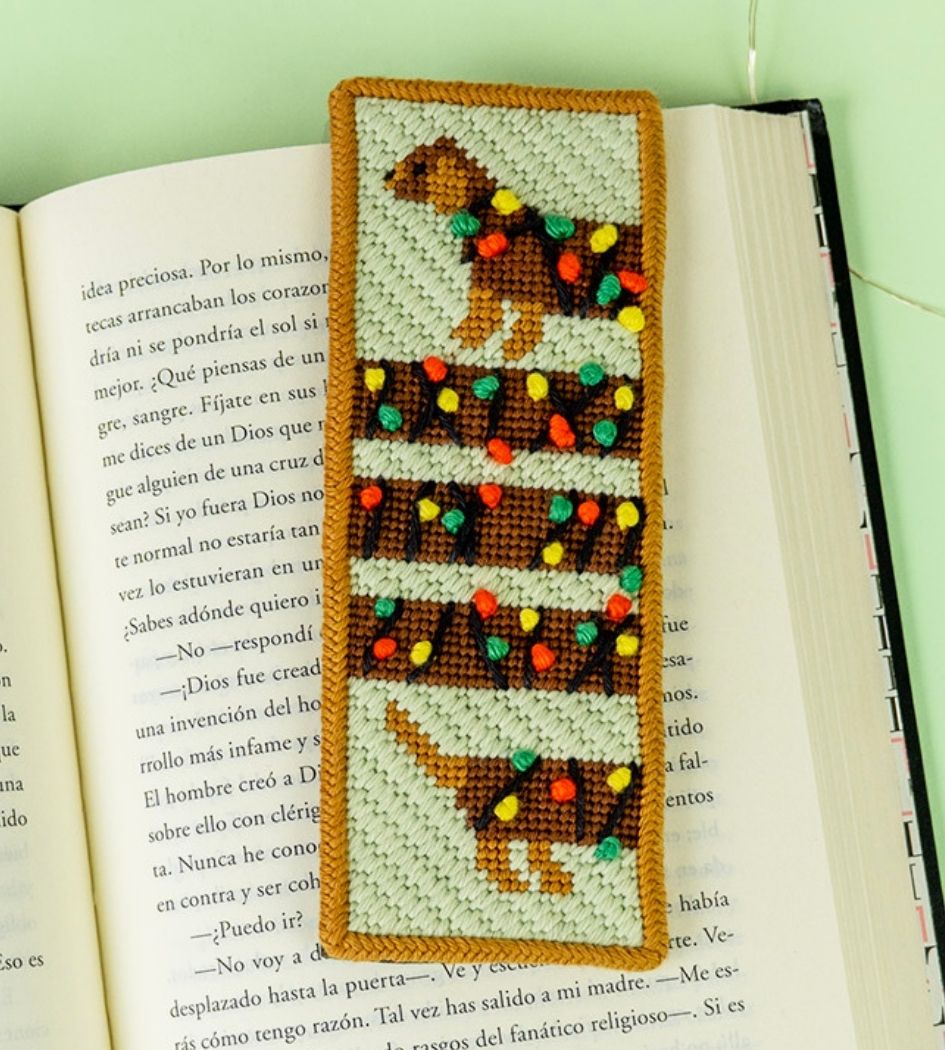 The Wi(e)nner Christmas Needlepoint Bookmark Kit Stitch Guide