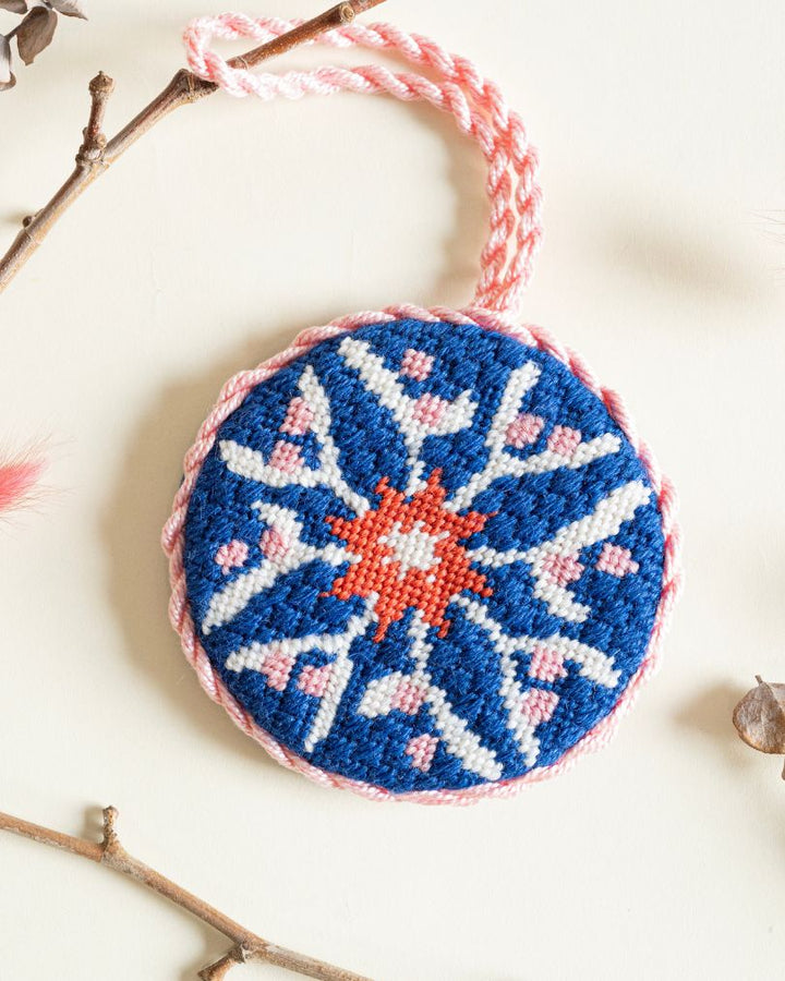Mistletoe Star Needlepoint Ornament Kit