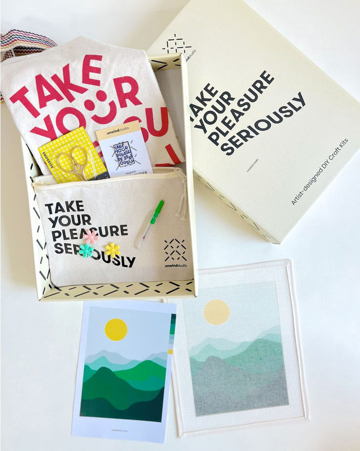 NEEDLEPOINT STARTER KIT "Green Mountains"