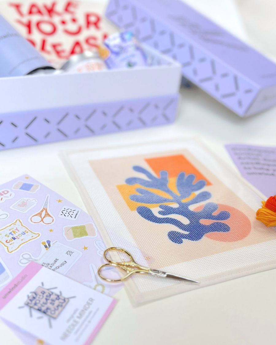 Gift Box "Matisse Abstraction" by Unwind Studio