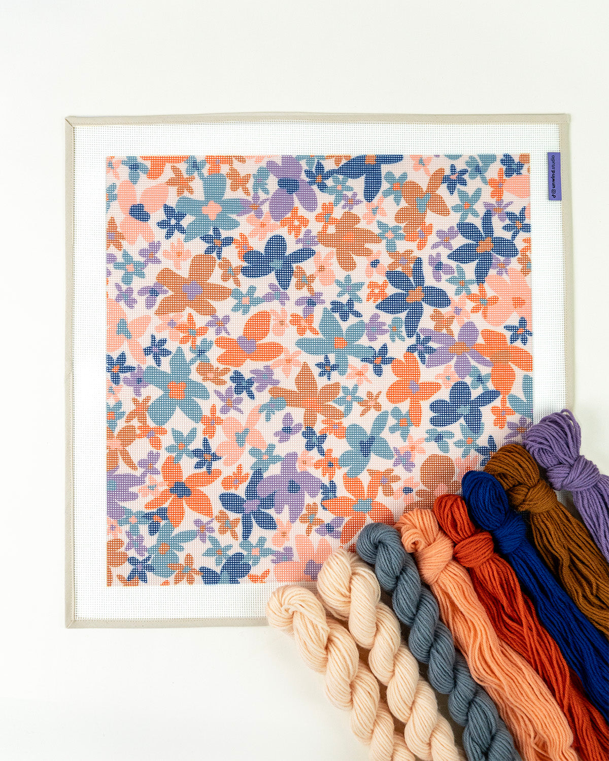 Kit Ricamo Magnolia Per Cuscino 45x45 Cm – Tela Stampata Con Fili E Ago – Qualità Europea