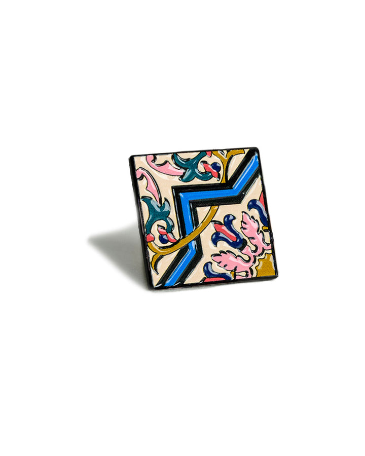 Needle Minder Oliveira Monteiro Magnet (enamel pin)